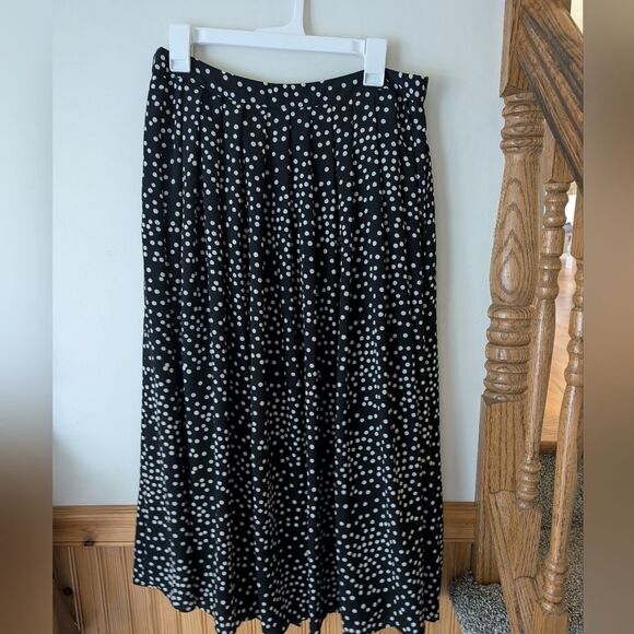 Talbots Polka Dot Navy Midi Skirt Cloth Covered Buttons Size 12 - Picture 8 of 10